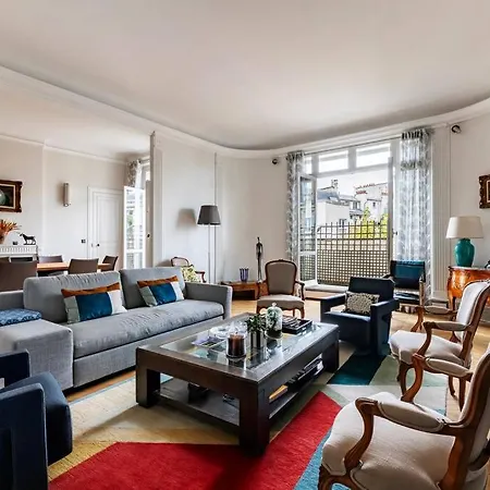 Luxury Vip Service - Carl Lewis Apartmán *
